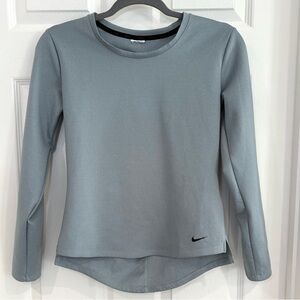 Nike Thermal Fit Layer Long Sleeve Shirt Size XS Gray Active Wear Work Out
